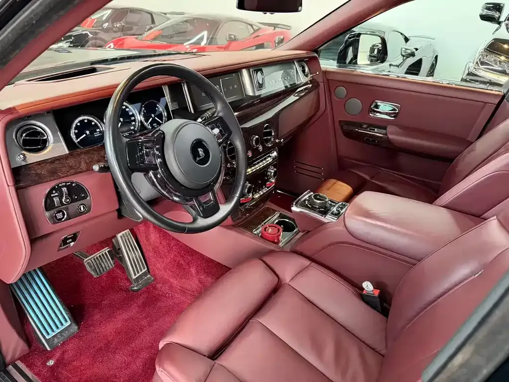 Rolls-Royce Phantom 2022 из CN, фото 7