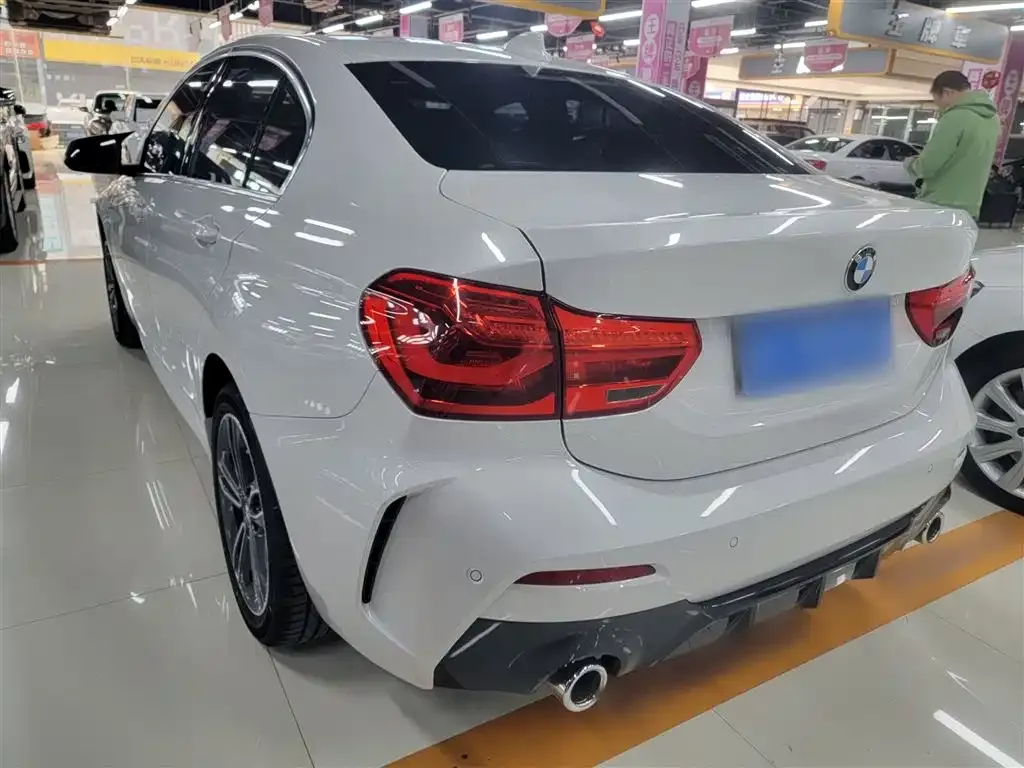 BMW 1 Series 2021 из CN, фото 7