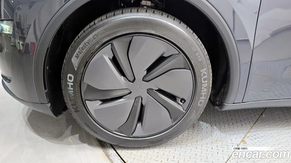 Tesla Model Y 2025 из KR, фото 8