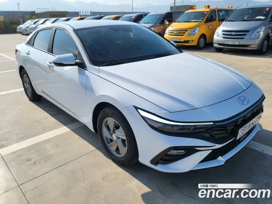 Hyundai AVANTE 2024 из KR, фото 2