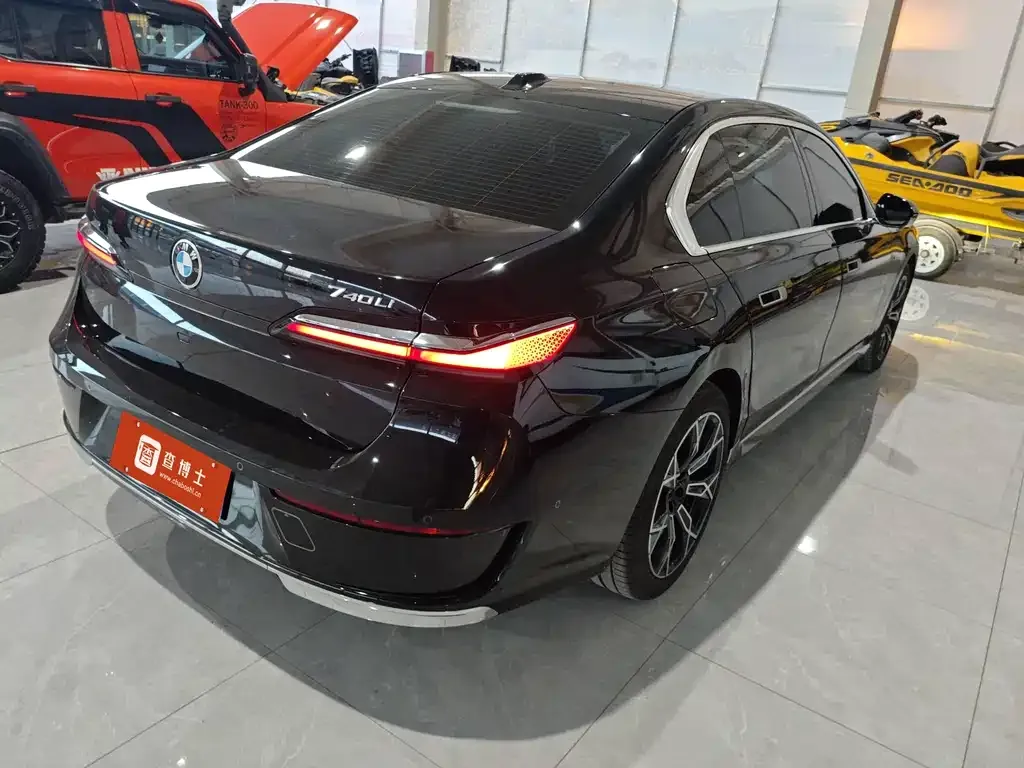 BMW 7 Series 2023 из CN, фото 8