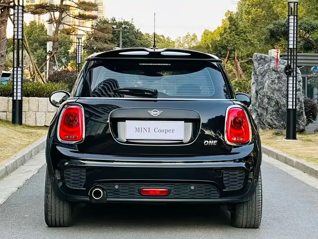 MINI Cooper (3-door) 2021 из CN, фото 2