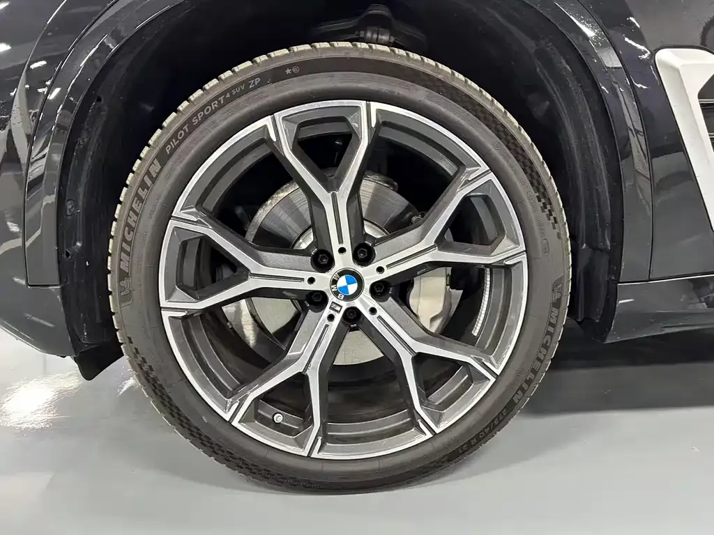 BMW X5 2025 из CN, фото 3