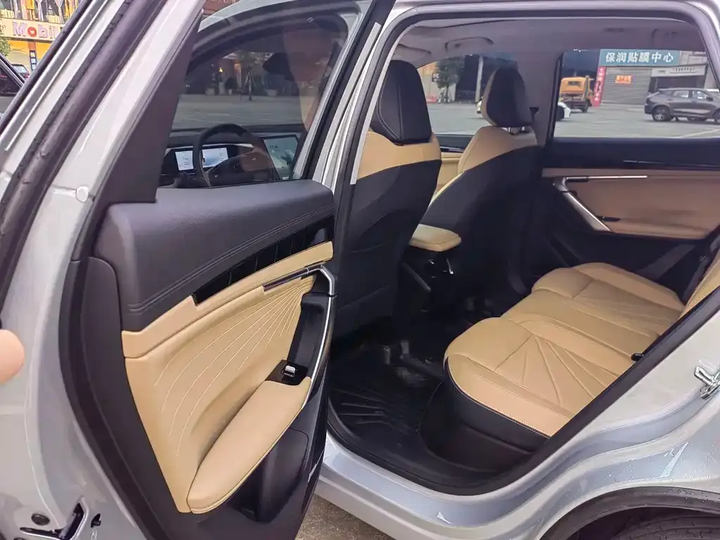 Geely Boyue L 2024 из CN, фото 5