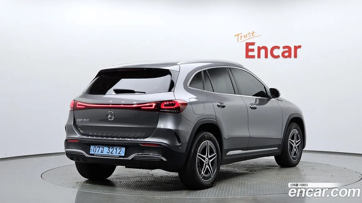 Mercedes-Benz EQA 2022 из KR, фото 2