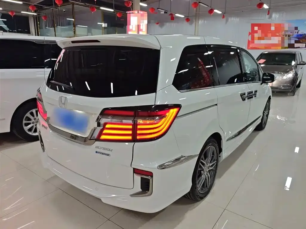 Honda Elysion 2021 из CN, фото 5