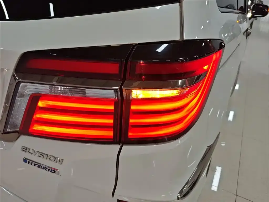 Honda Elysion 2021 из CN, фото 2