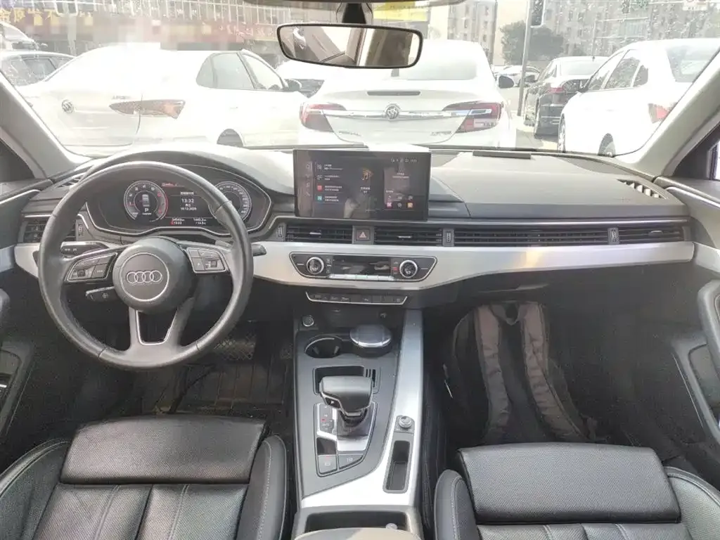 Audi A4L 2022 из CN, фото 10