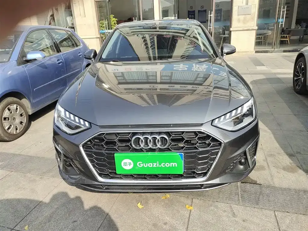 Audi A4L 2022 из CN, фото 3
