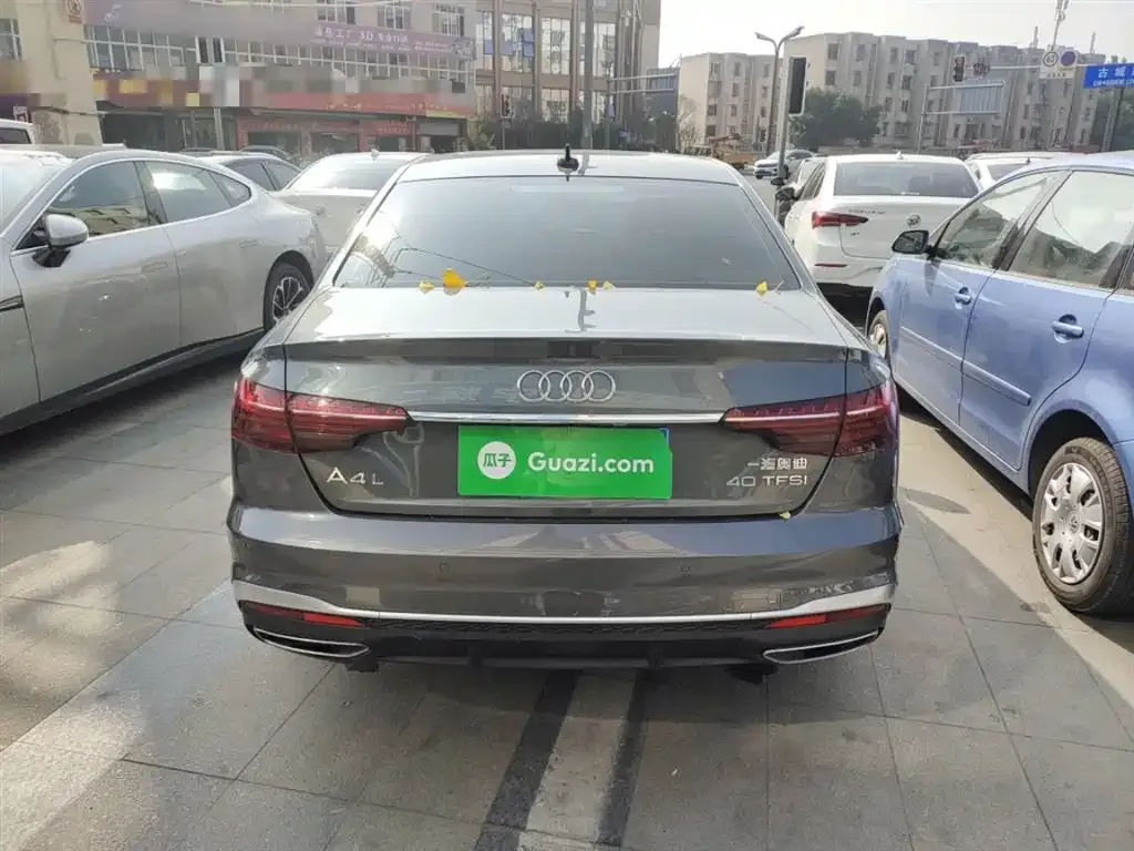 Audi A4L 2022 из CN, фото 6