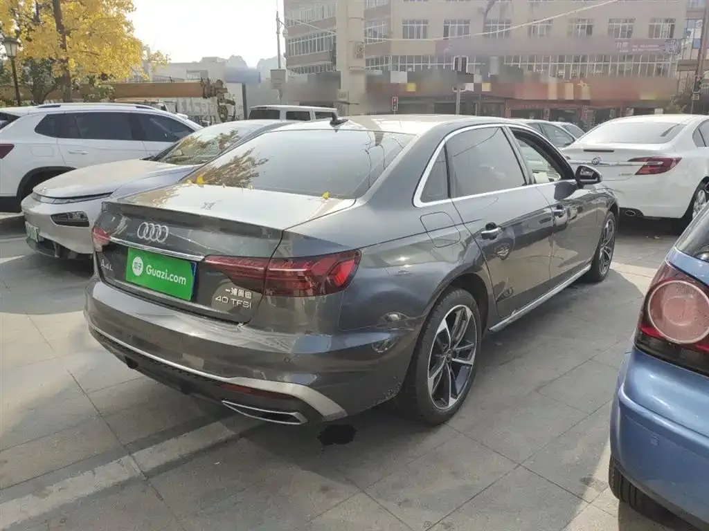 Audi A4L 2022 из CN, фото 7
