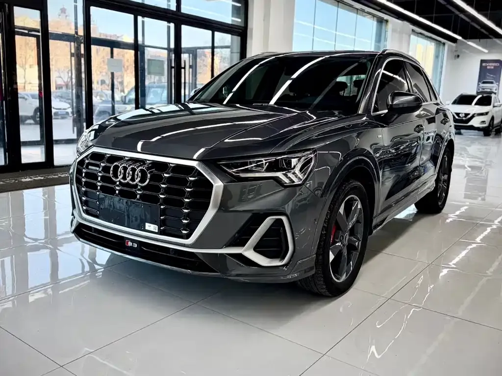 Audi Q3 2021 из CN, фото 1