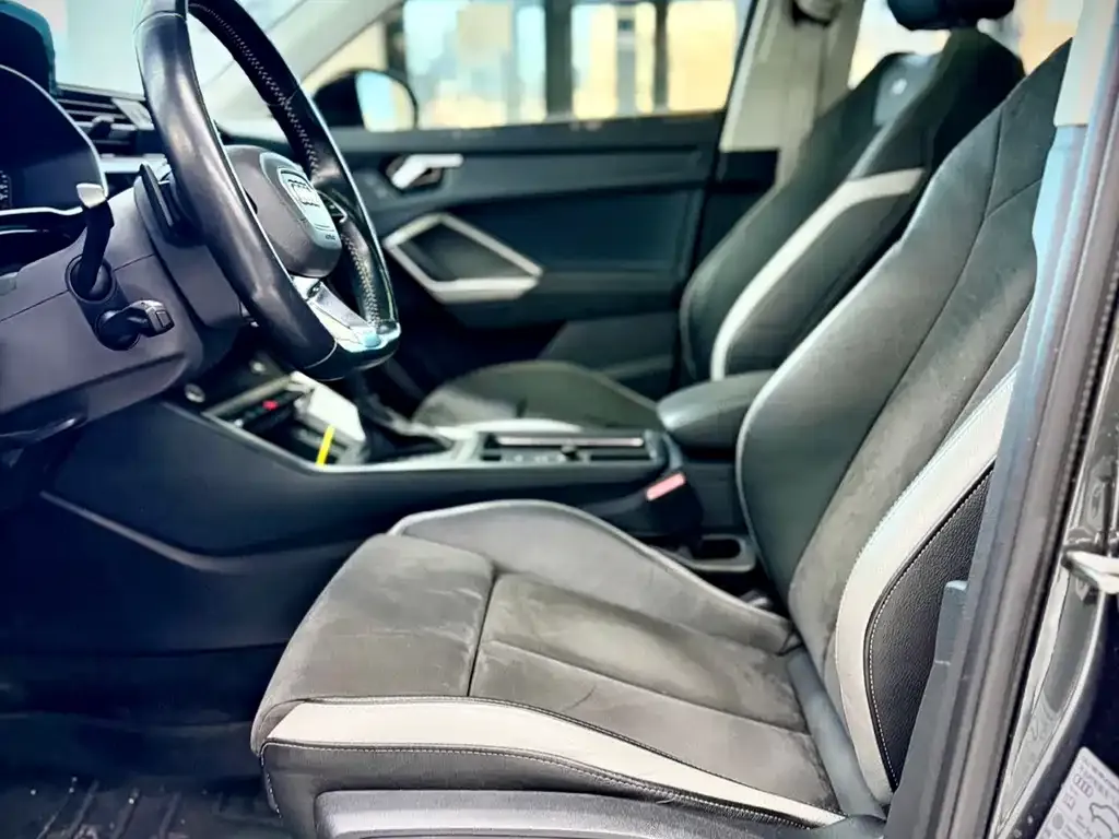 Audi Q3 2021 из CN, фото 7