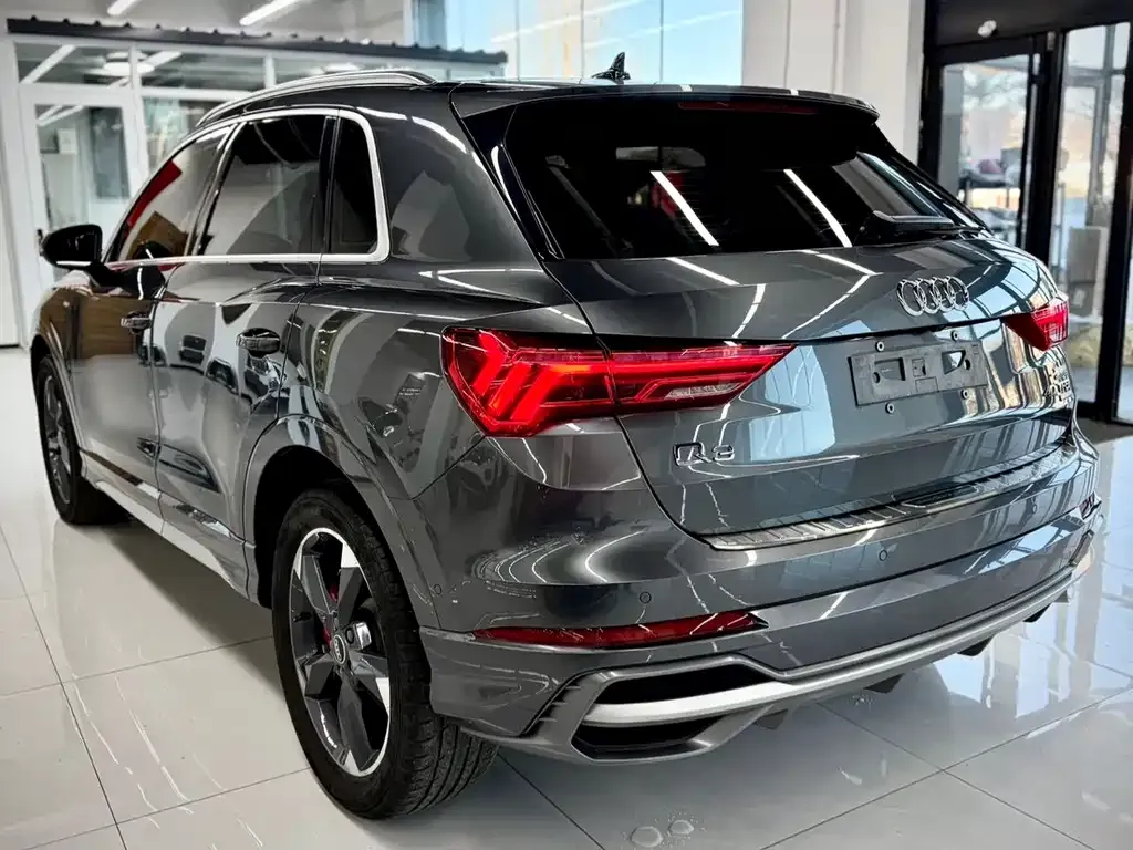 Audi Q3 2021 из CN, фото 4