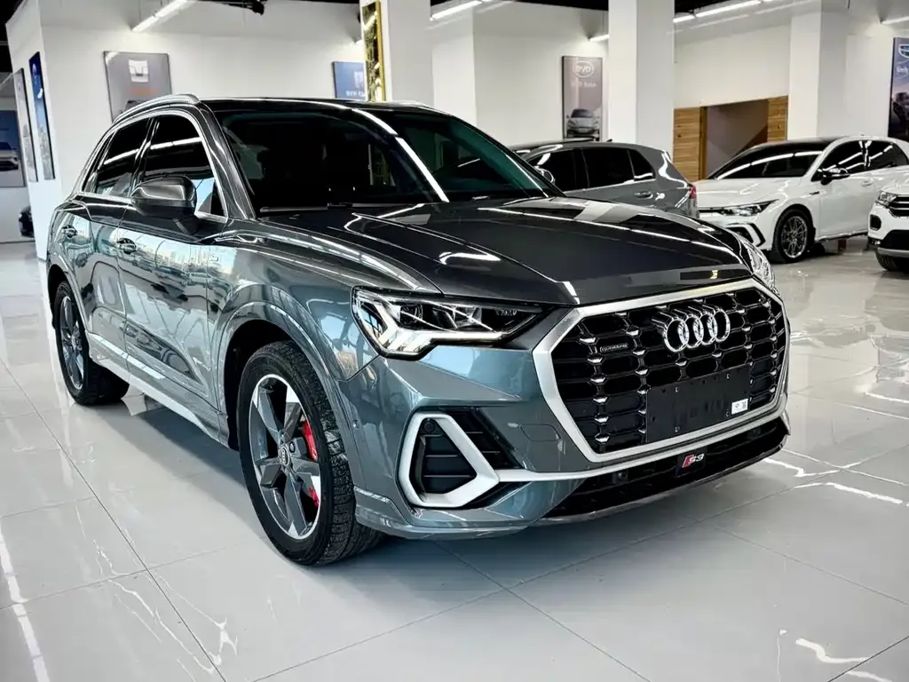 Audi Q3 2021 из CN, фото 10