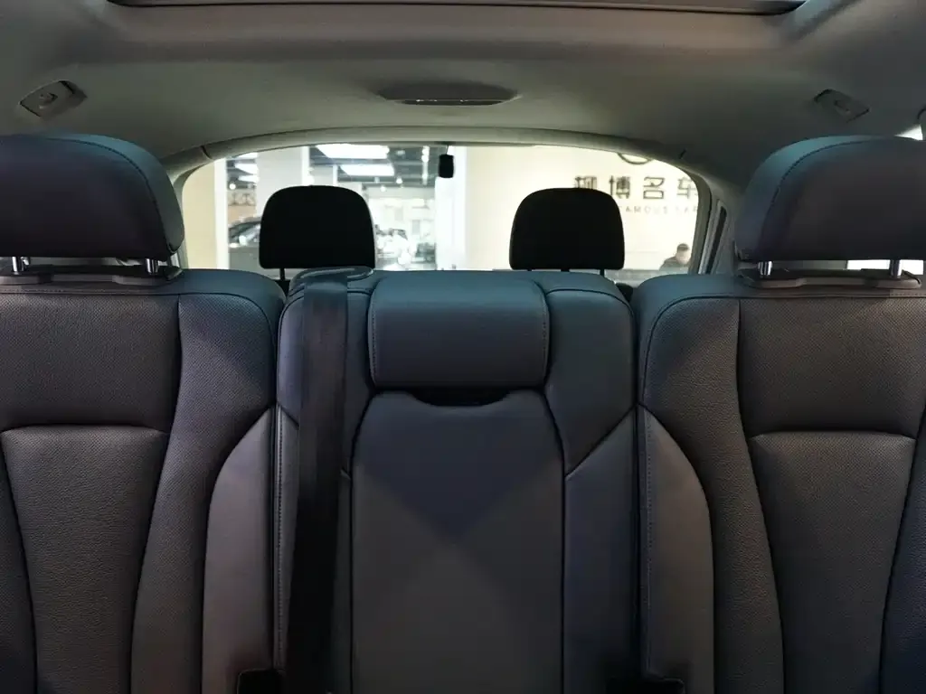 Audi Q7 2022 из CN, фото 7