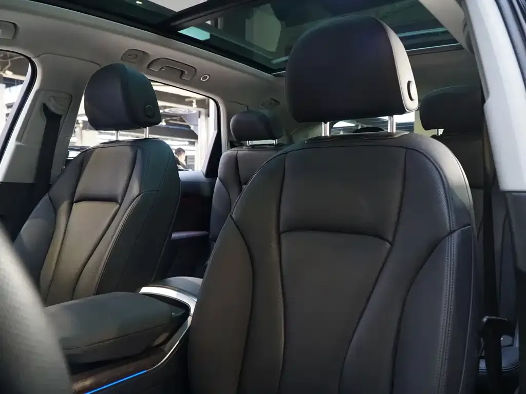 Audi Q7 2022 из CN, фото 6