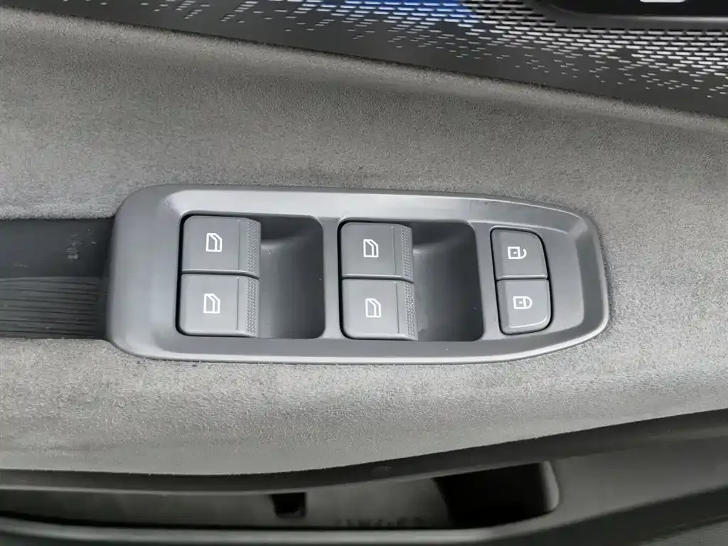 Lynk & Co 08 EM-P 2024 из CN, фото 9