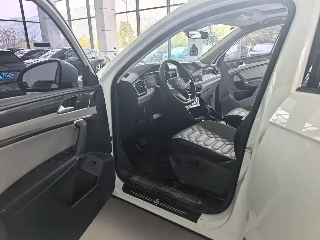 Volkswagen Tayron 2022 из CN, фото 7