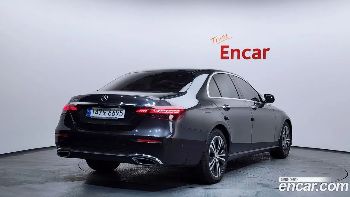 Mercedes-Benz E-Class 2021 из KR, фото 2
