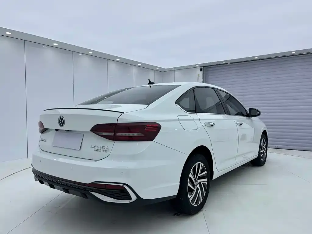 Volkswagen Lavida 2022 из CN, фото 10