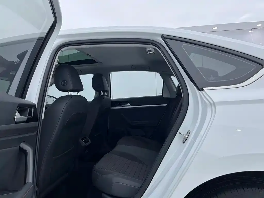 Volkswagen Lavida 2022 из CN, фото 9