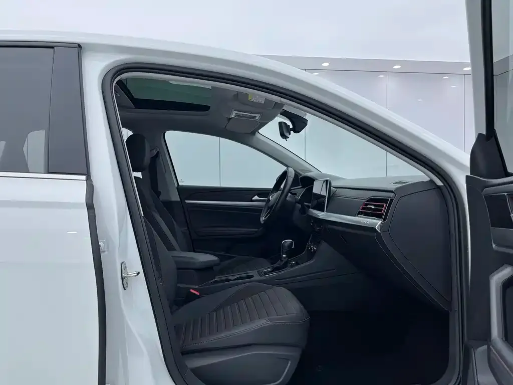 Volkswagen Lavida 2022 из CN, фото 2