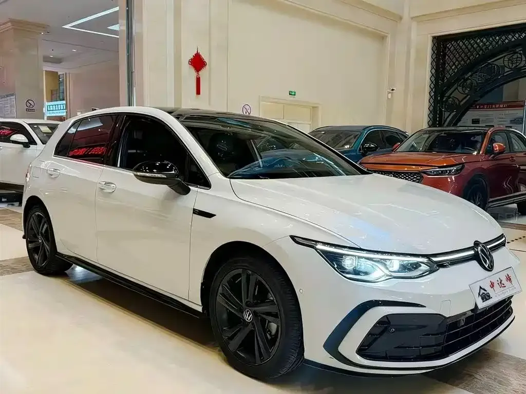 Volkswagen Golf 2023 из CN, фото 6
