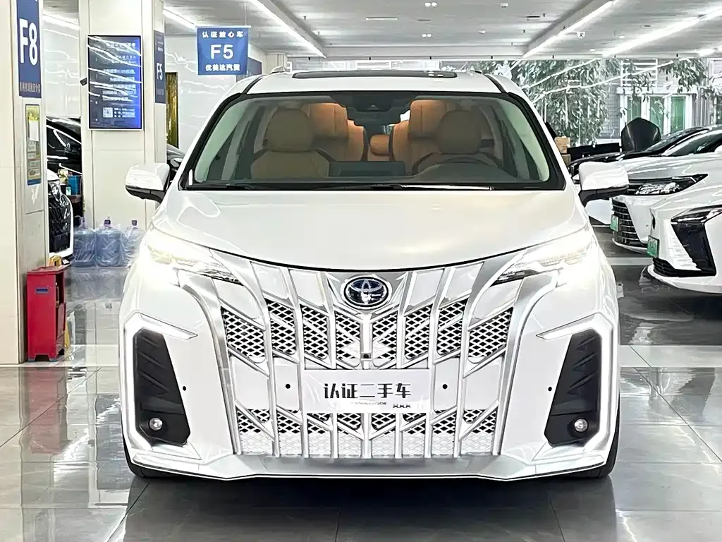 Toyota Sienna 2024 из CN, фото 9