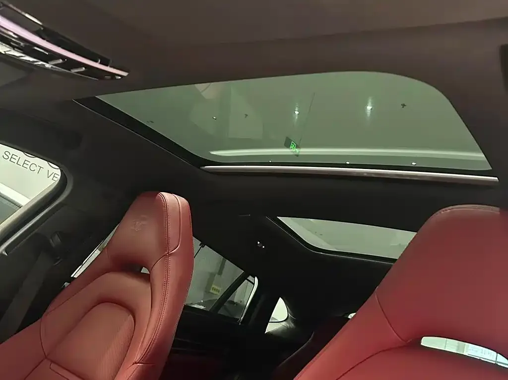 Porsche Panamera 2023 из CN, фото 3
