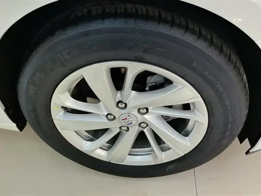 Buick LaCrosse 2025 из CN, фото 6