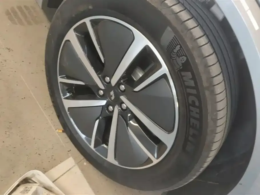 Li Auto L8 2023 из CN, фото 9