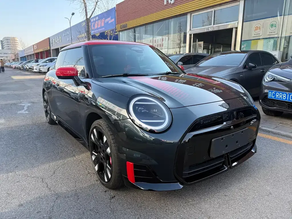 MINI JCW Electric 2025 из CN, фото 1