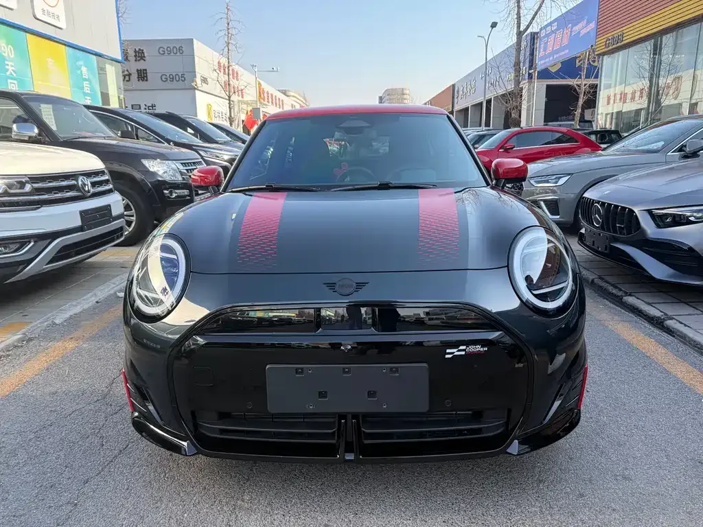 MINI JCW Electric 2025 из CN, фото 7