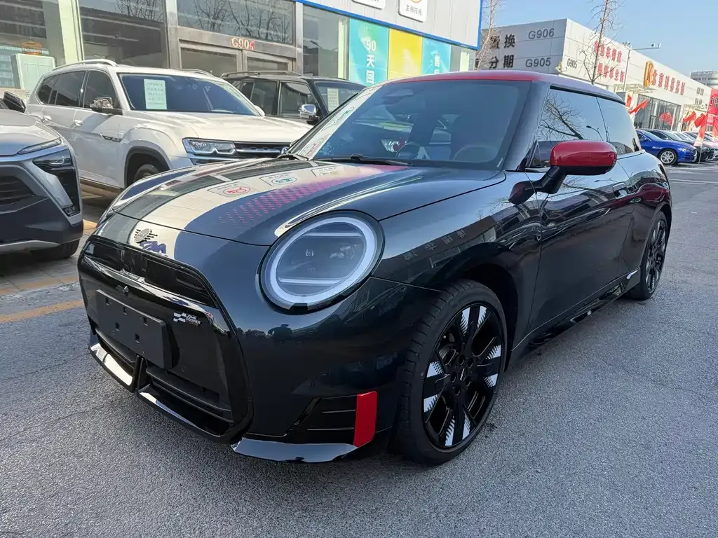 MINI JCW Electric 2025 из CN, фото 10