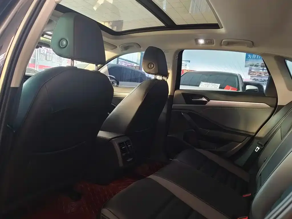 Volkswagen Sagitar 2022 из CN, фото 6