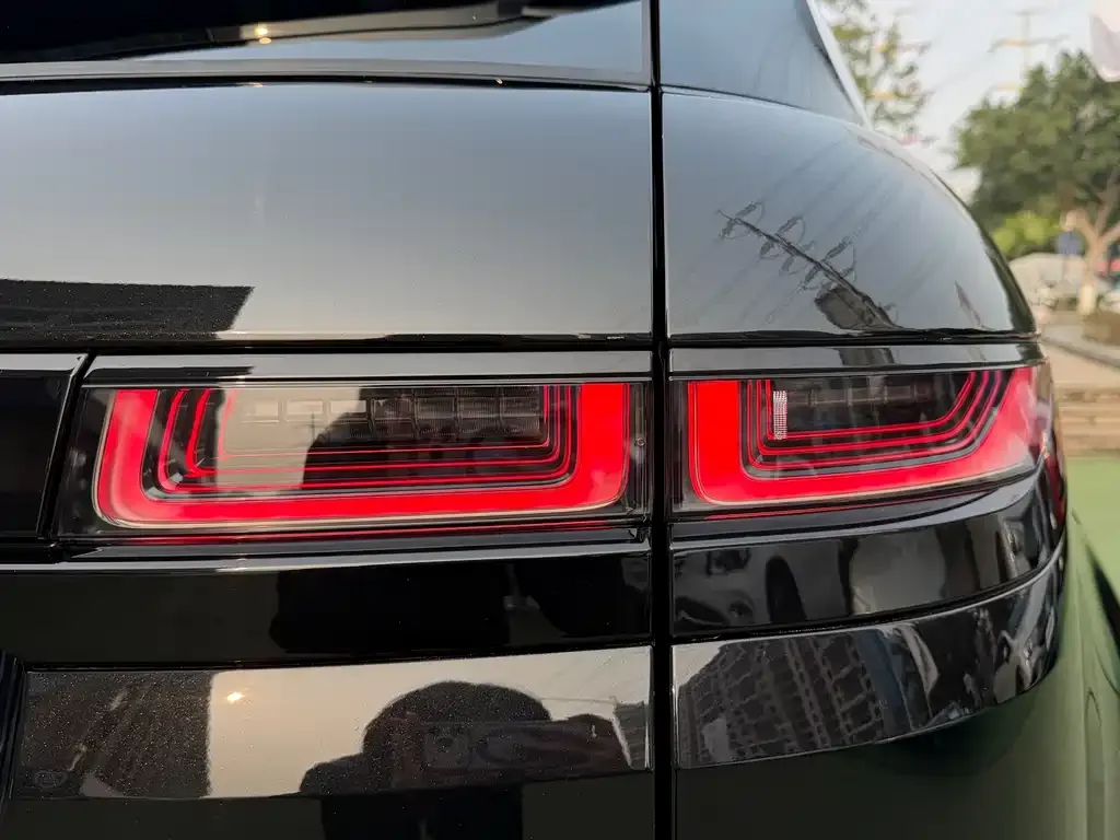 Land Rover Evoque 2023 из CN, фото 2