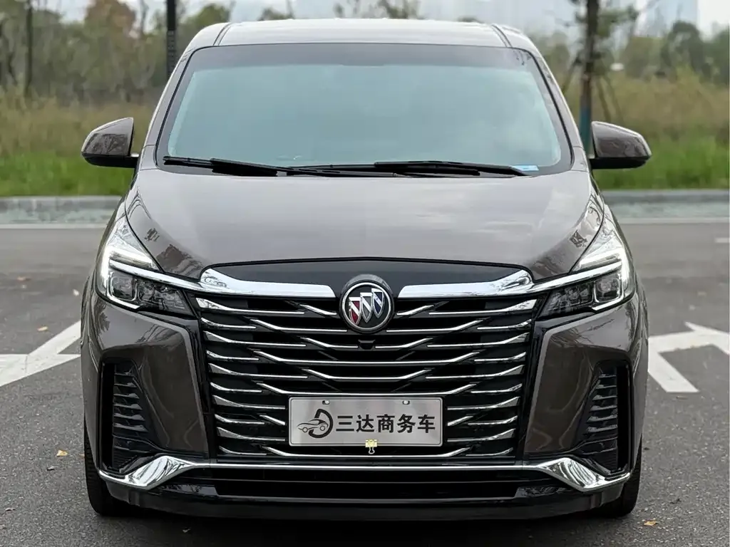 Buick GL8 2023 из CN, фото 3