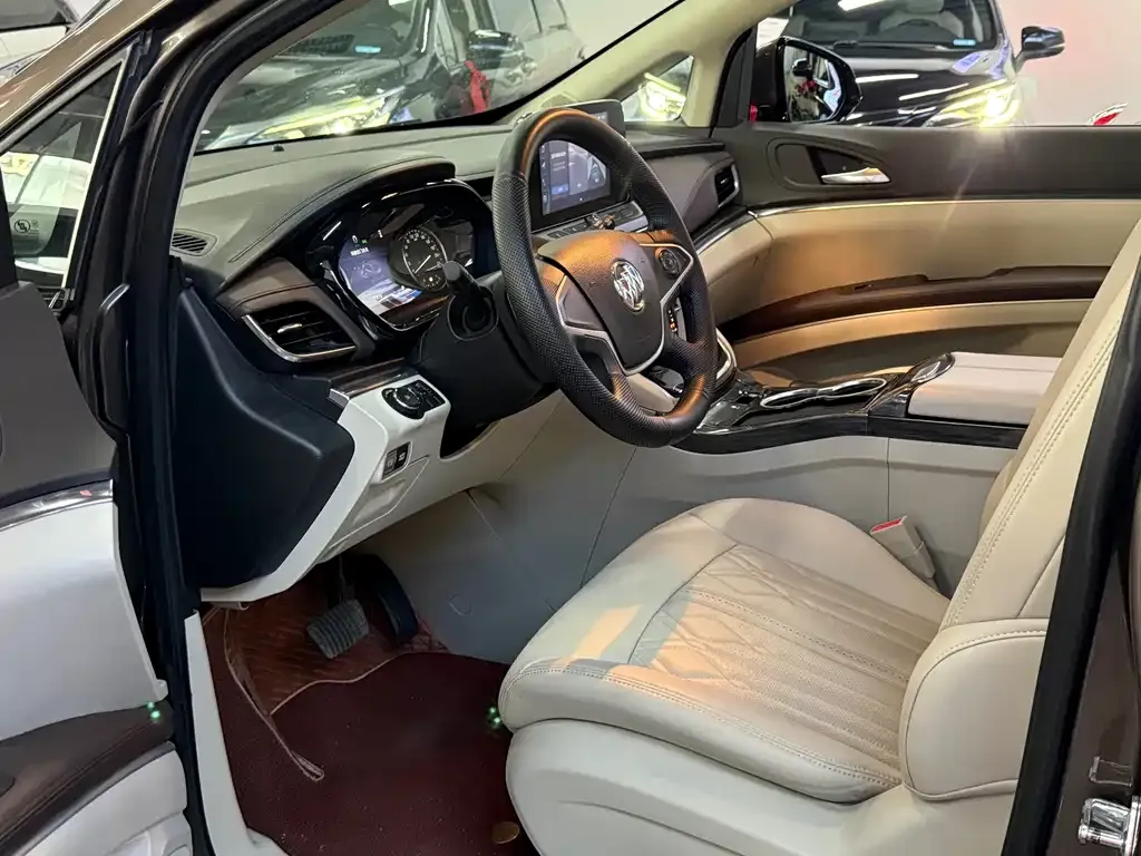Buick GL8 2023 из CN, фото 5