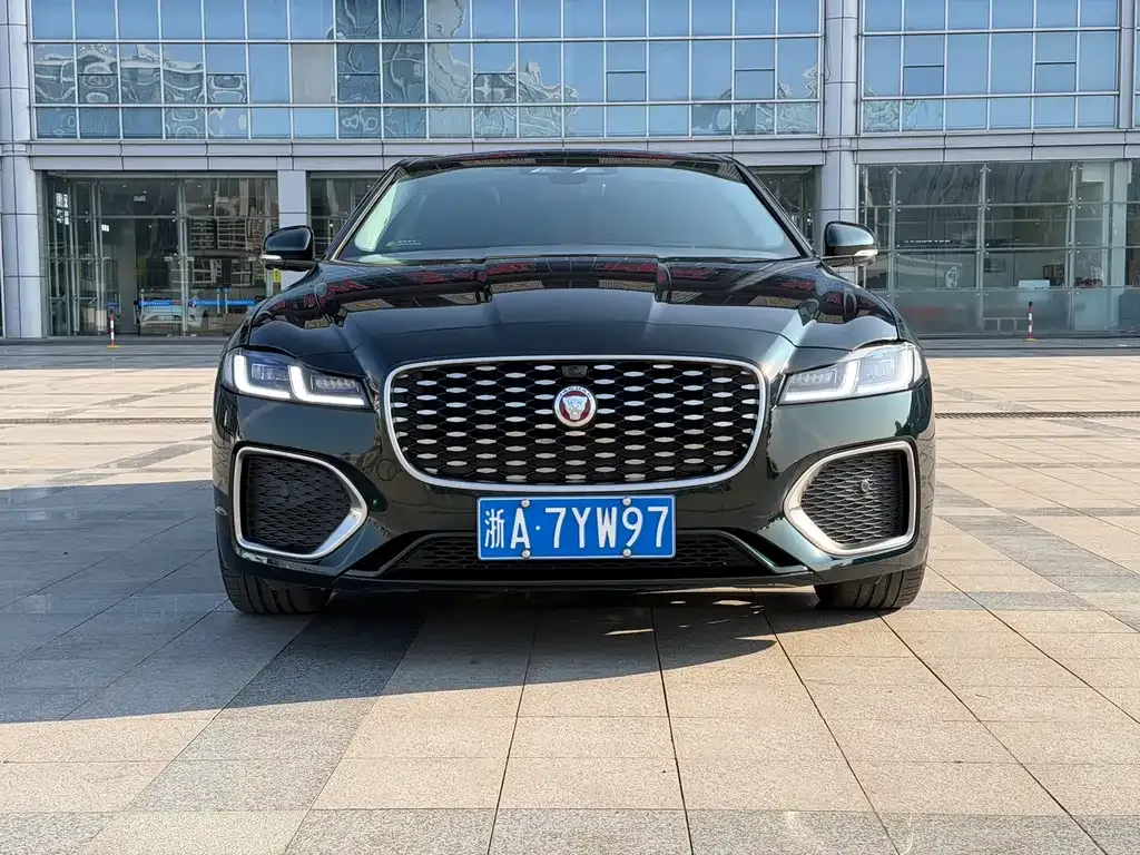 Jaguar XFL 2023 из CN, фото 10