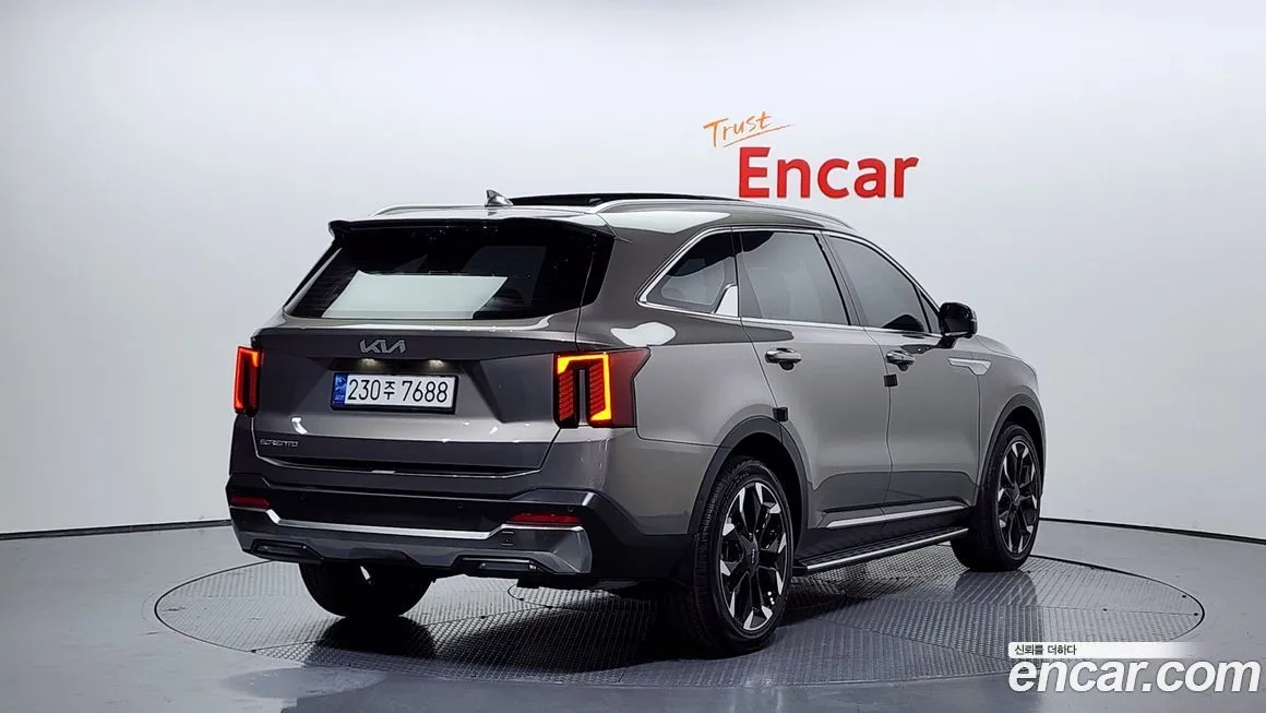Kia Sorento — фото 3