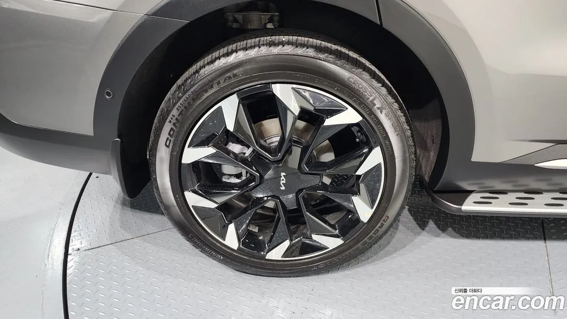 Kia Sorento — фото 7