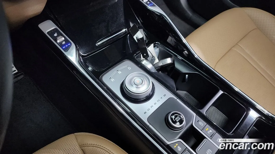 Kia Sorento — фото 9