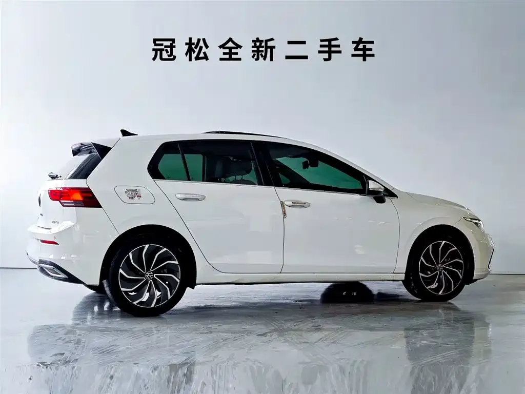 Volkswagen Golf 2021 из CN, фото 2