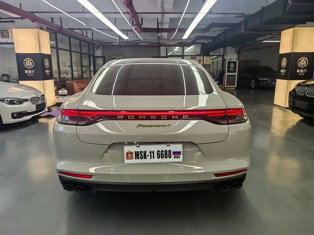 Porsche Panamera Hybrid 2023 из CN, фото 3