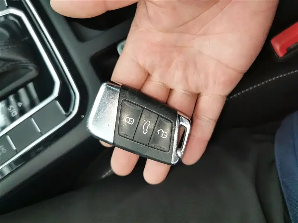 Volkswagen CC 2021 из CN, фото 9
