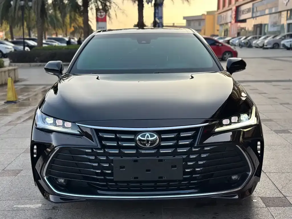 Toyota Avalon — фото 6