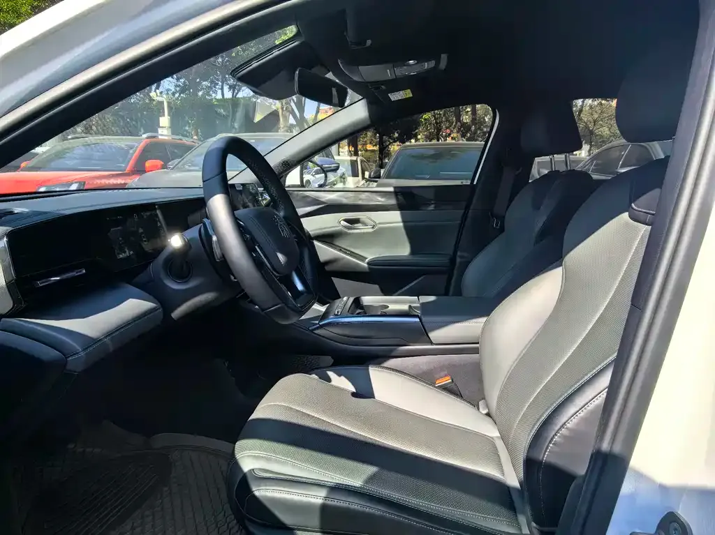 BYD Qin L 2025 из CN, фото 3