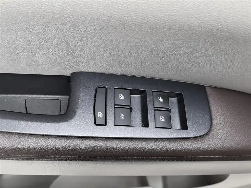 Buick GL8 2021 из CN, фото 10