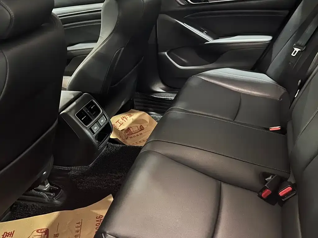 Honda Accord 2022 из CN, фото 4